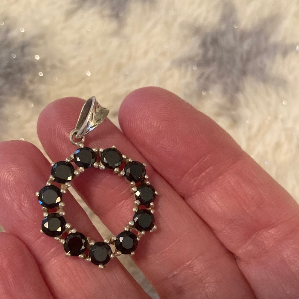 Sapphire Gemstone Pendant in sterling silver, so elegant 🩵🩵🩵 - Picture 3 of 4